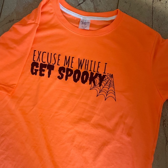 ✨Excuse me while I GET SPOOKY Tee - Picture 5 of 6